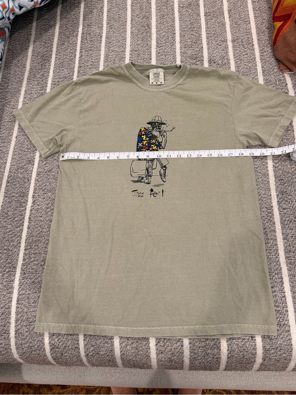Men's Medium New Orleans Jazz Fest Short-Sleeve T-Shirt